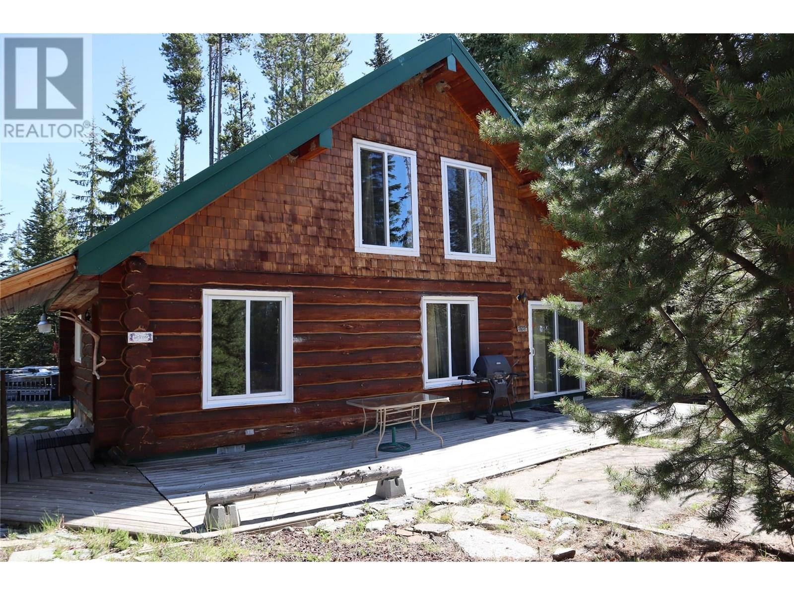 Cabin APT 20 Hatheume Lake Resort Lot APT 5835, Peachland, BC V1V 1V1