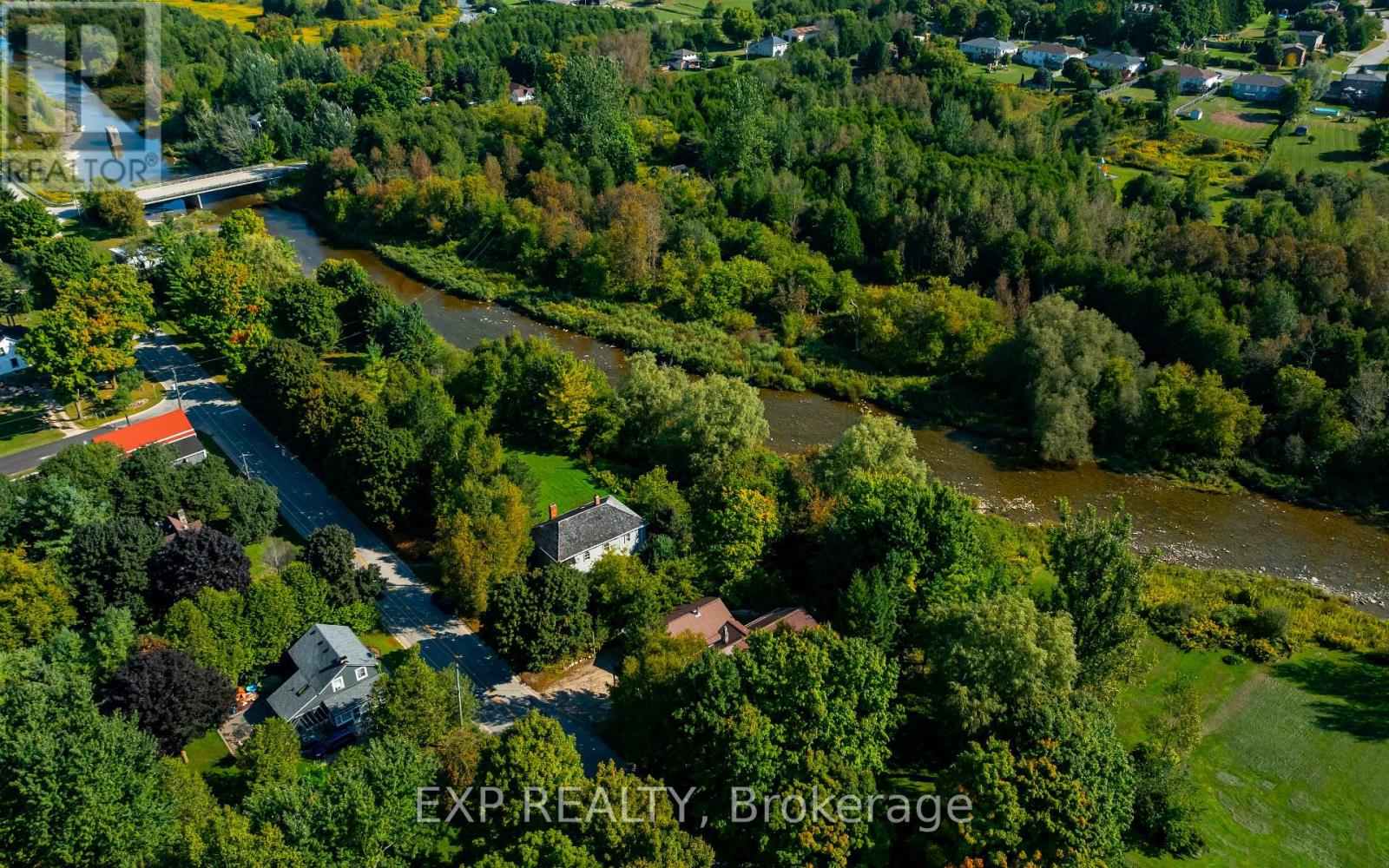 16 Mill St, Amaranth, ON L9W 3Z3