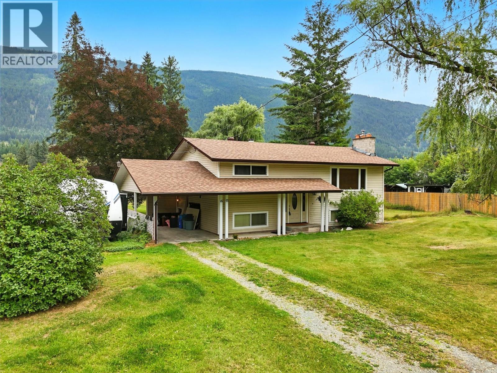 1653 Birch Island Lost Creek Rd, Clearwater, BC V0E 1N0