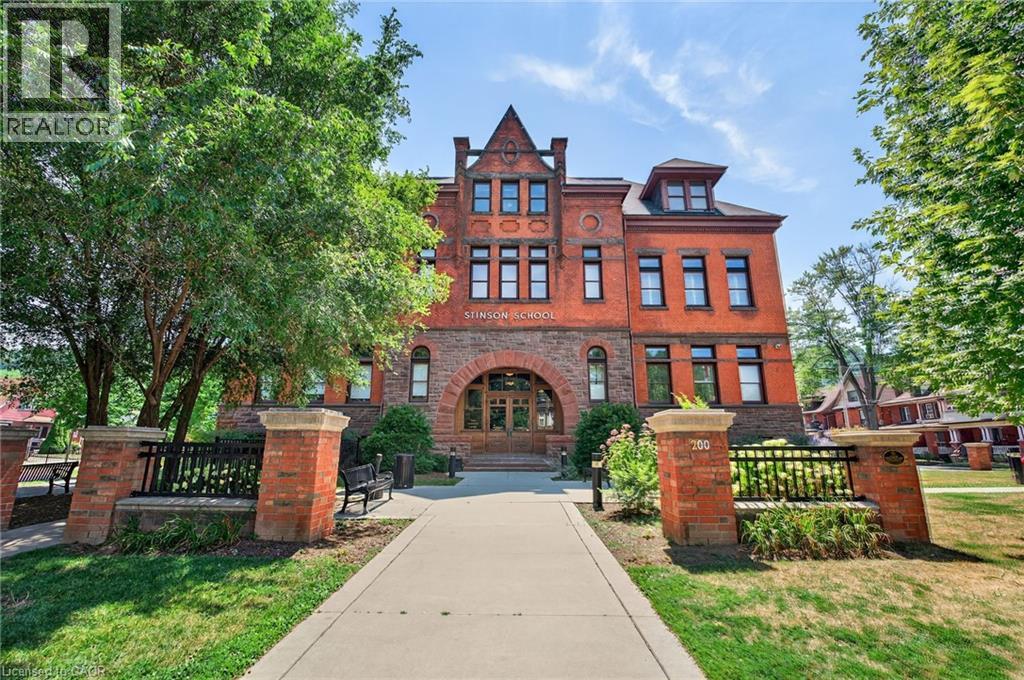 200 Stinson Street Unit Ph8, Hamilton, ON L8M 4J5