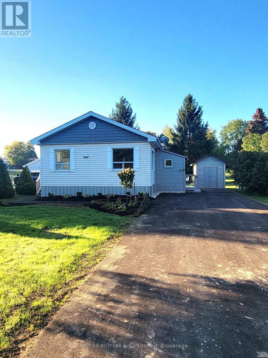 104 Meadows Dr, West Grey, ON N4N 3B8