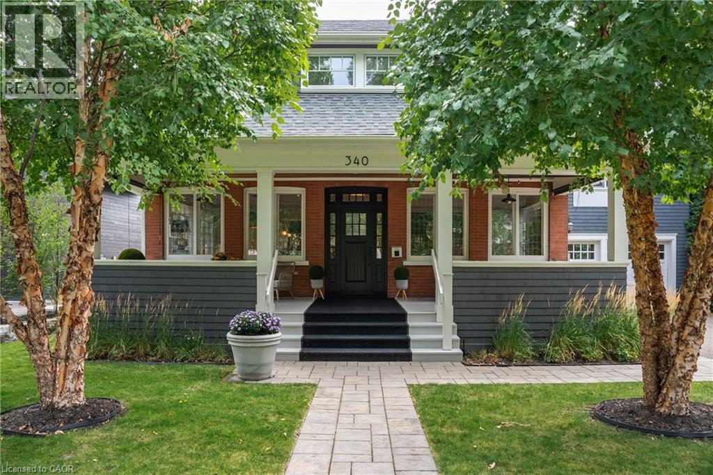 340 Spruce St, Oakville, ON L6J 2H1