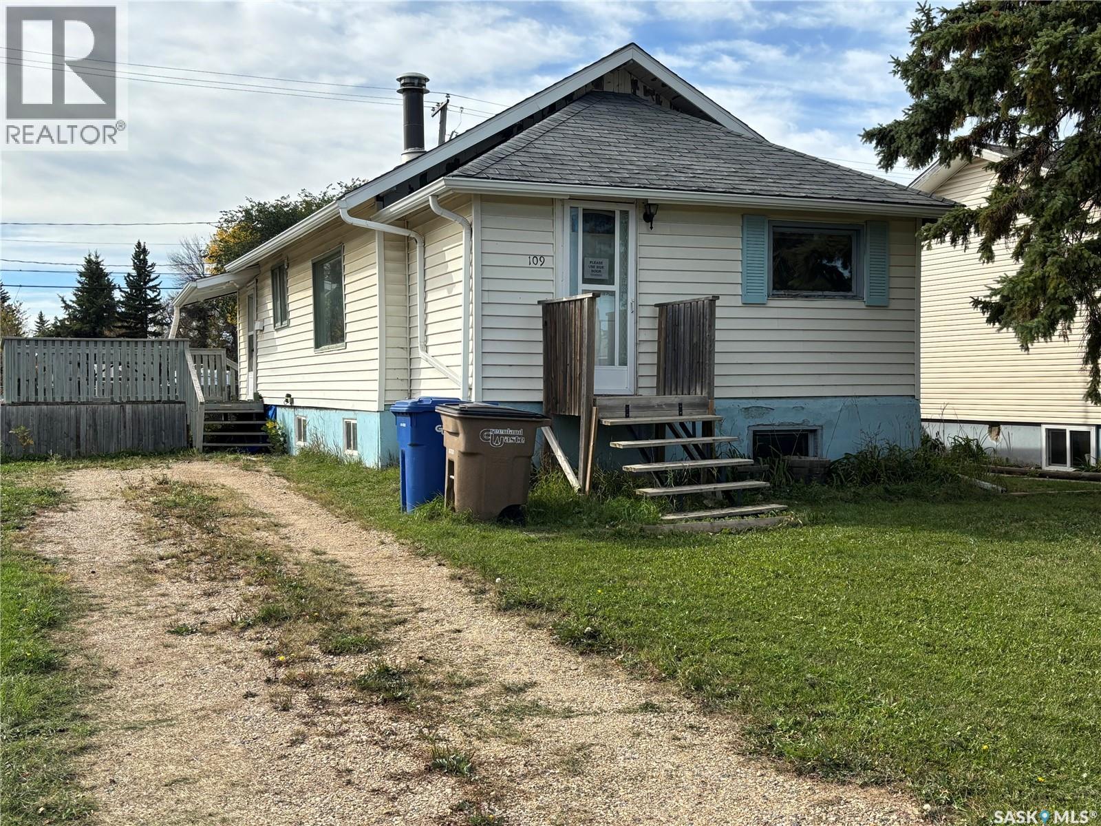 109 Burns Ave W, Melfort, SK S0E 1A0