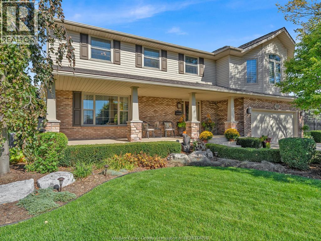 512 Cambridge Ct, Tecumseh, ON N8N 4B4