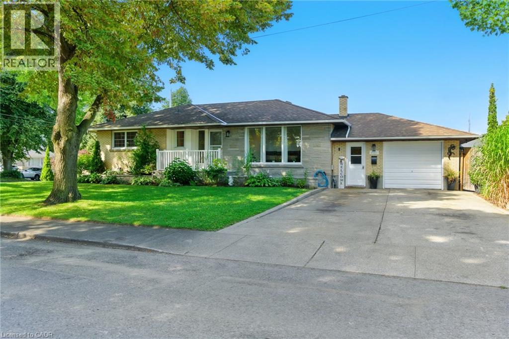 6775 Joyce Ave, Niagara Falls, ON L2G 4R6