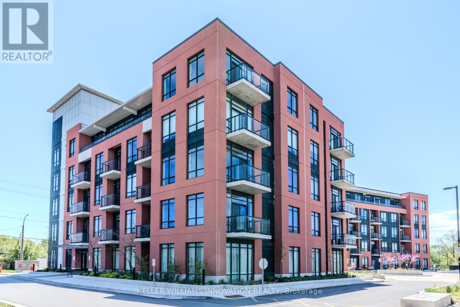 311 1010 Dundas St E, Whitby, ON L1N 2K2