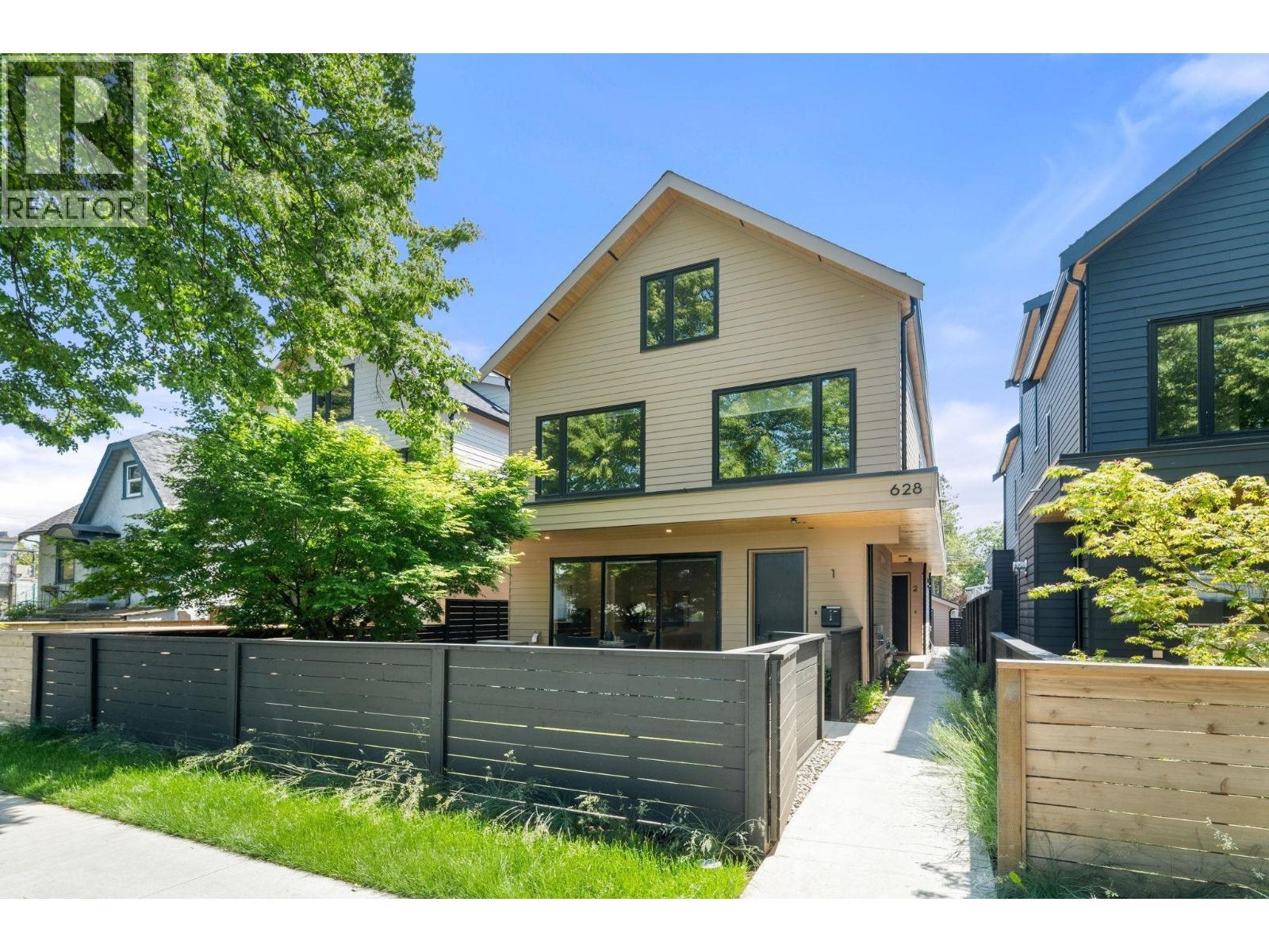 628 E 46th Avenue Unit 1, Vancouver, BC V5W 2A3