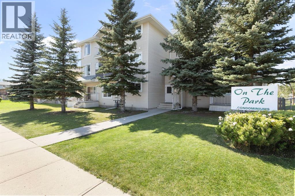 4327 75 Street Nw Unit 302, Calgary, AB T3B 2M7