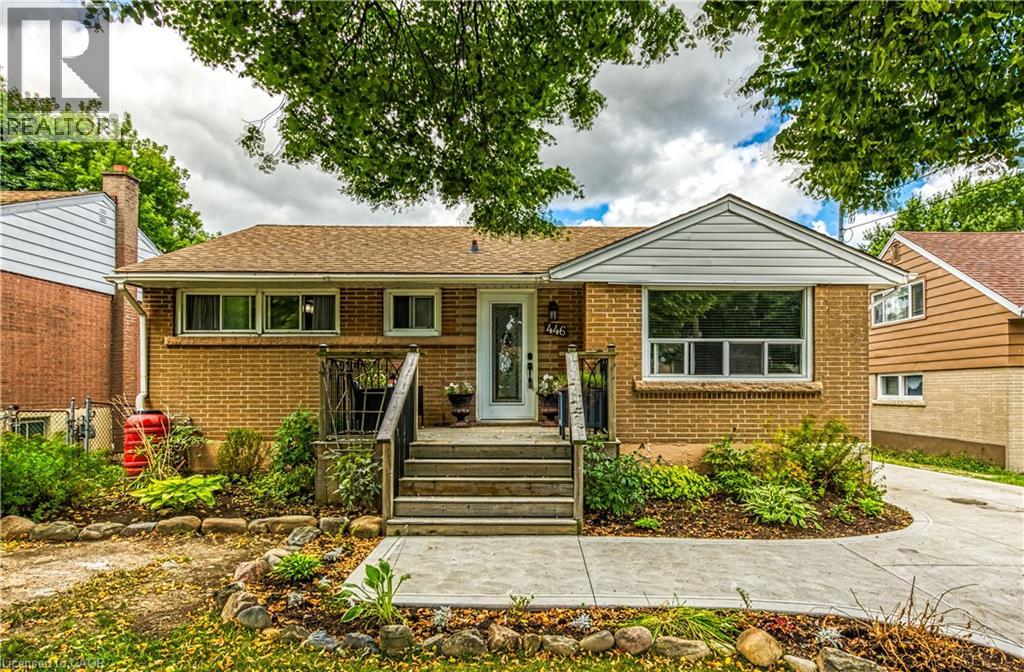 446 E 36th St, Hamilton, ON L8V 4A5