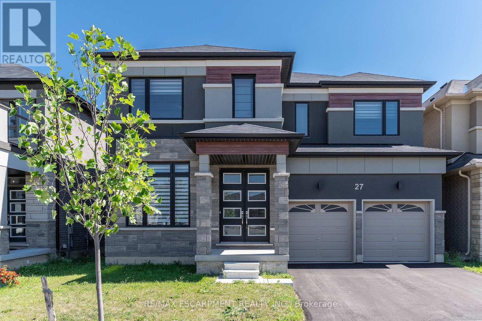 27 Stauffer Rd, Brantford, ON N2V 0B2