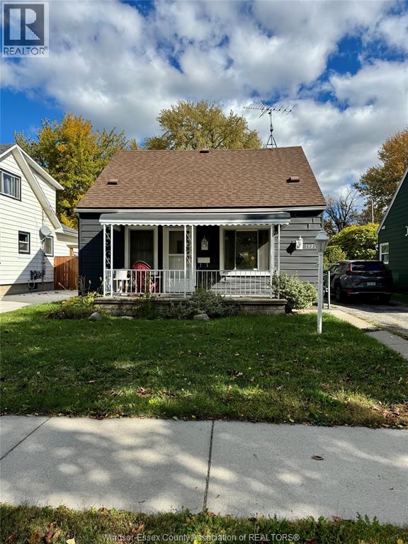 1922 Aubin, Windsor, ON N8W 4L3