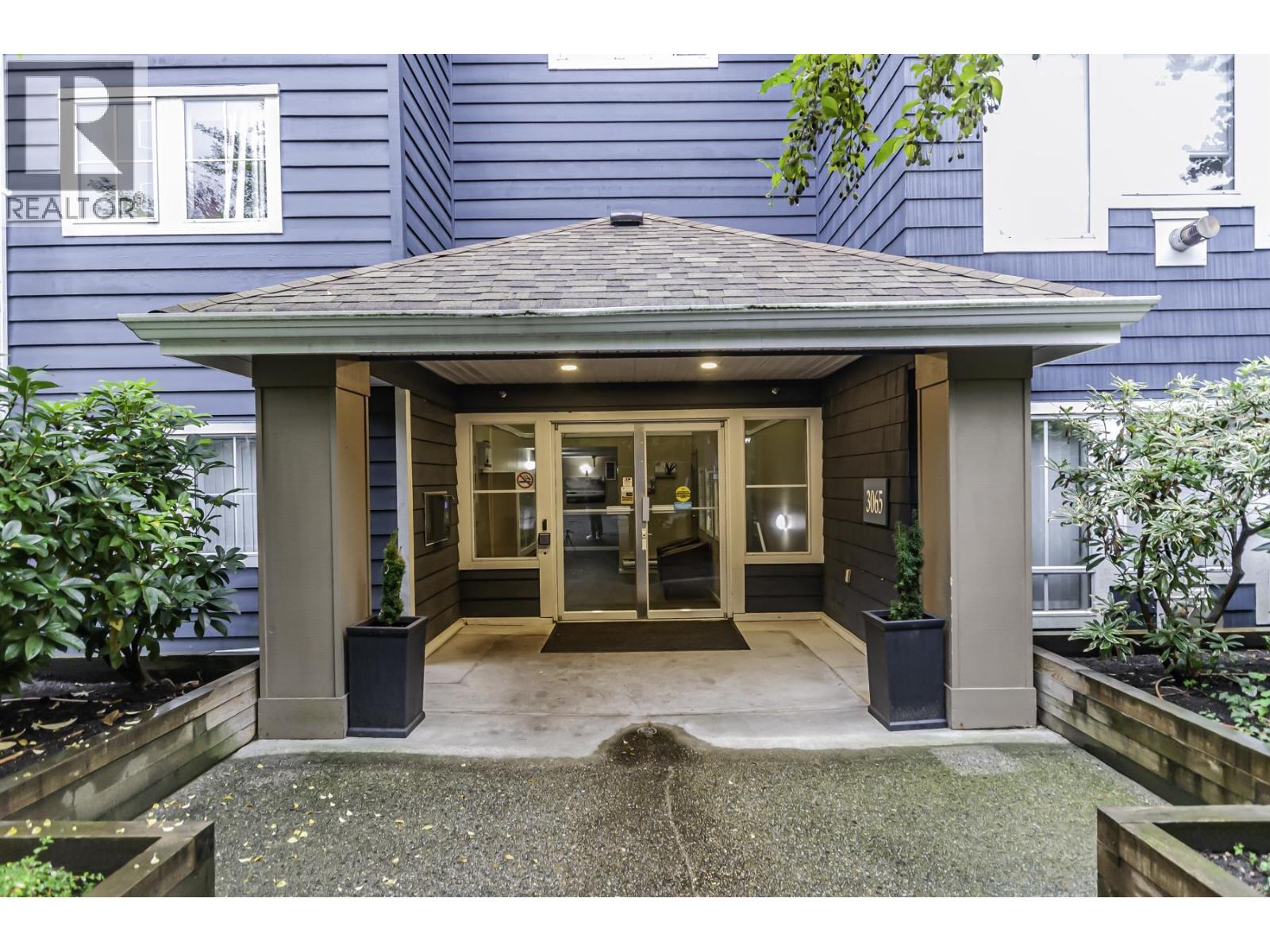 3065 Primrose Lane Unit 305, Coquitlam, BC V3B 7P7