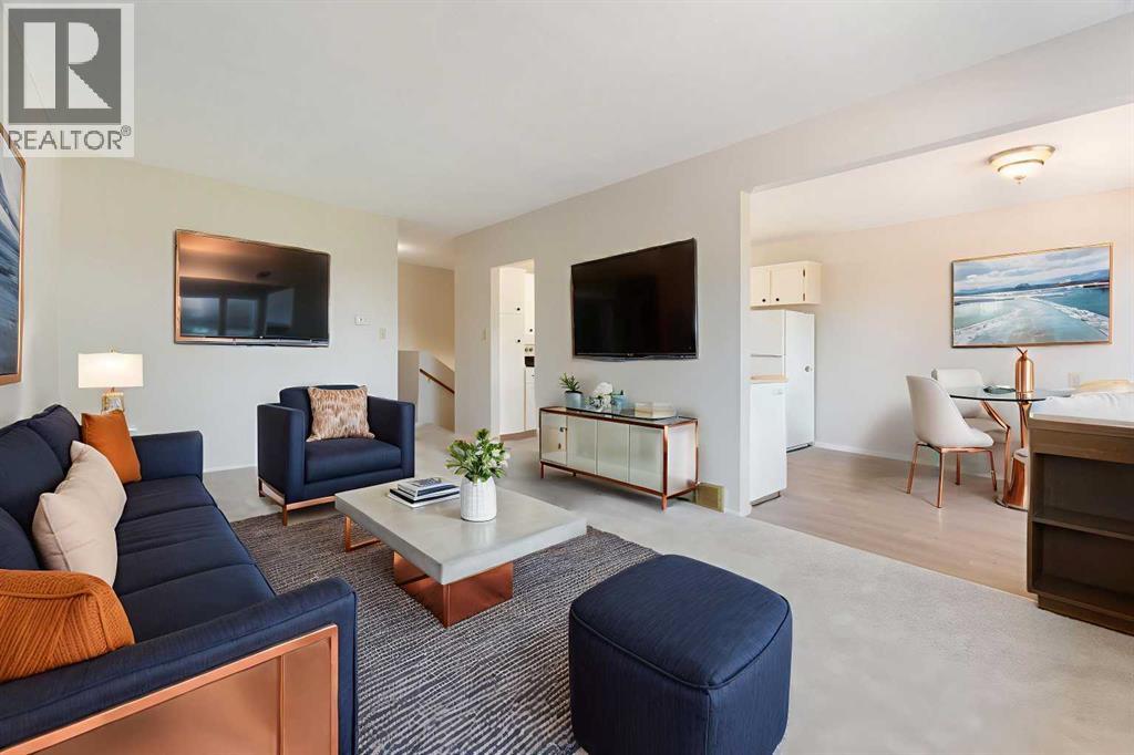 11741 Canfield Rd SW, Calgary, AB T2W 1J6