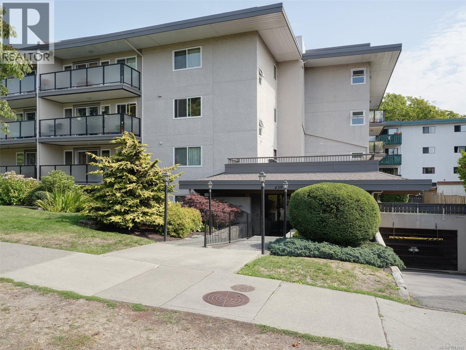 439 Cook St Unit 402 St, Victoria, BC V8V 3Y2