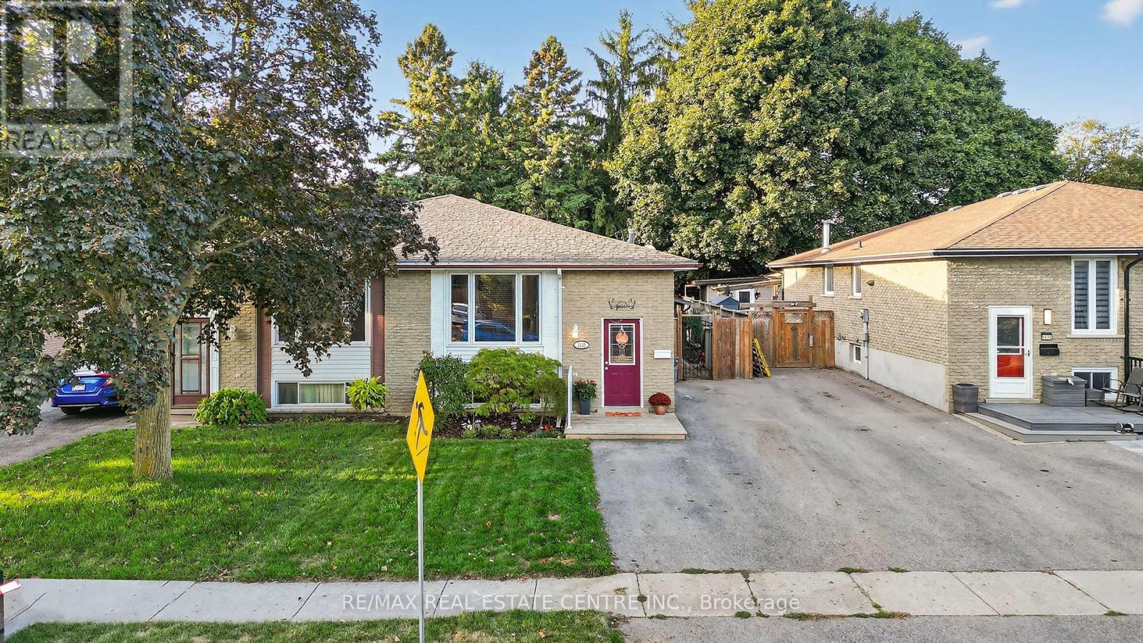 1131 Pearson Dr, Woodstock, ON N4S 8J4