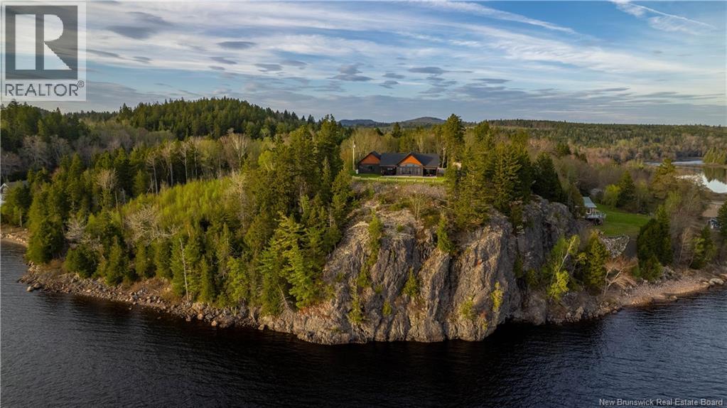 15 Bluff Rd, Utopia, NB E5C 0J4