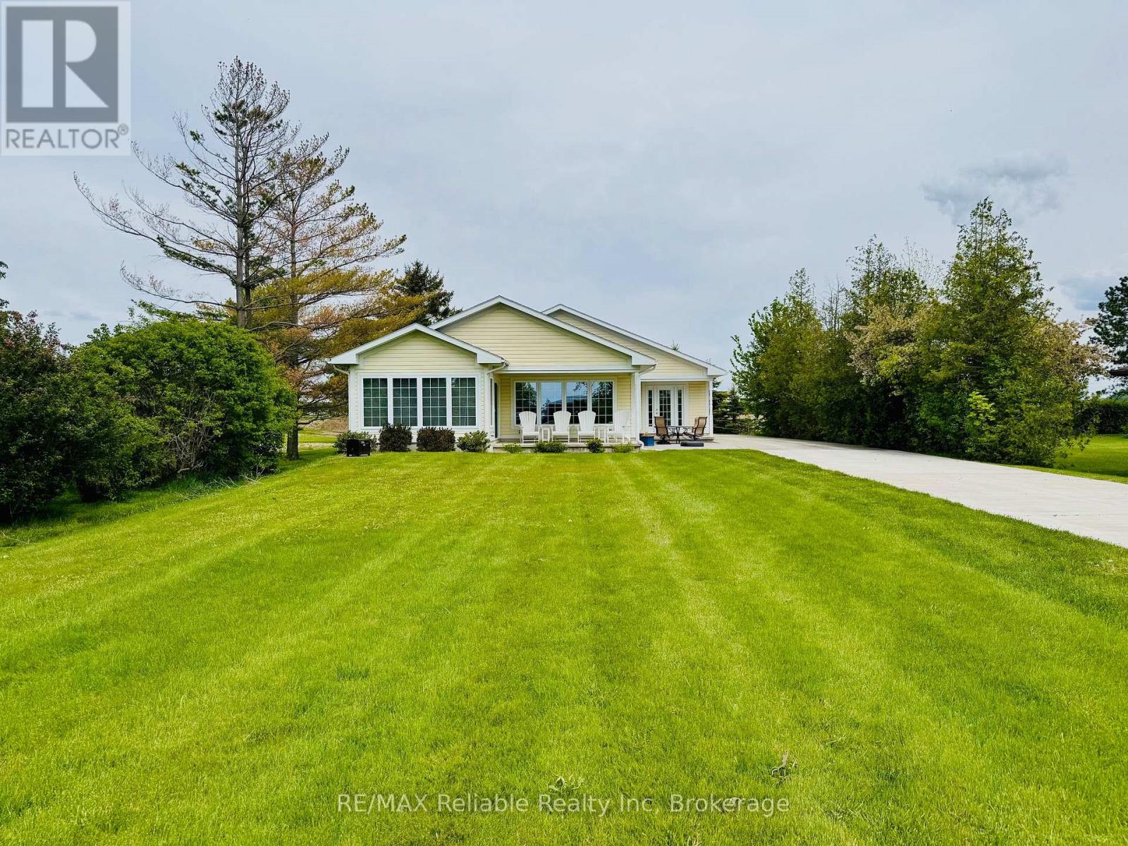 74318 Homestead Heights Dr, Bluewater Stanley, ON N0M 2T0