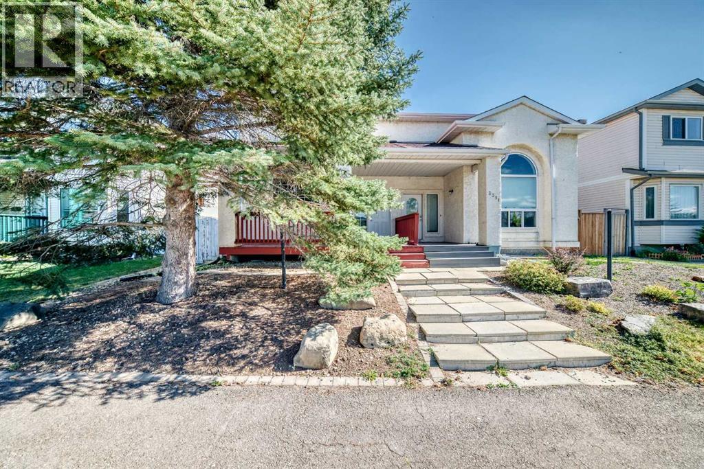 3315 Catalina Blvd NE, Calgary, AB T1Y 6T8