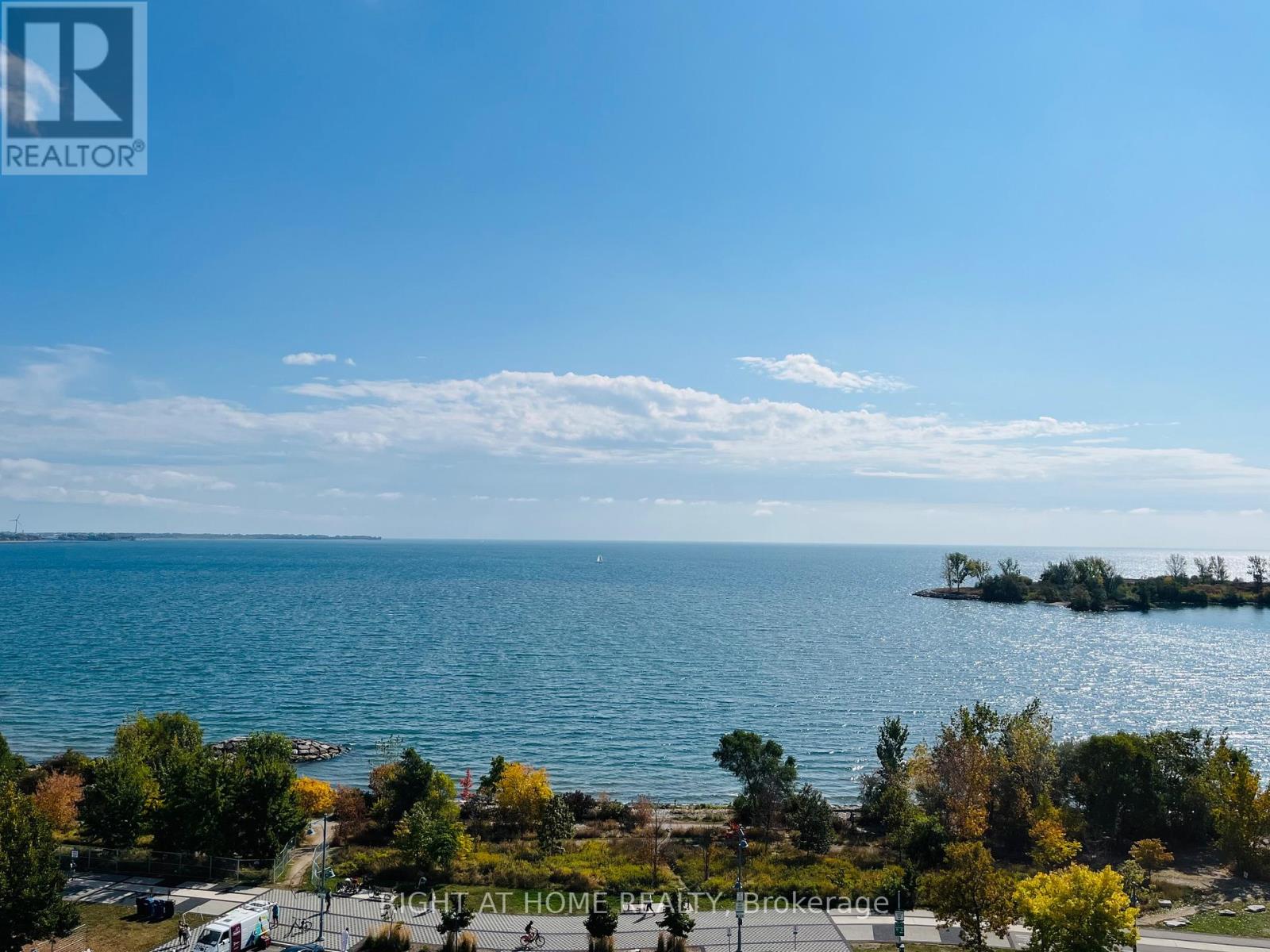2095 Lake Shore Blvd W, Toronto, ON M8V 4G3