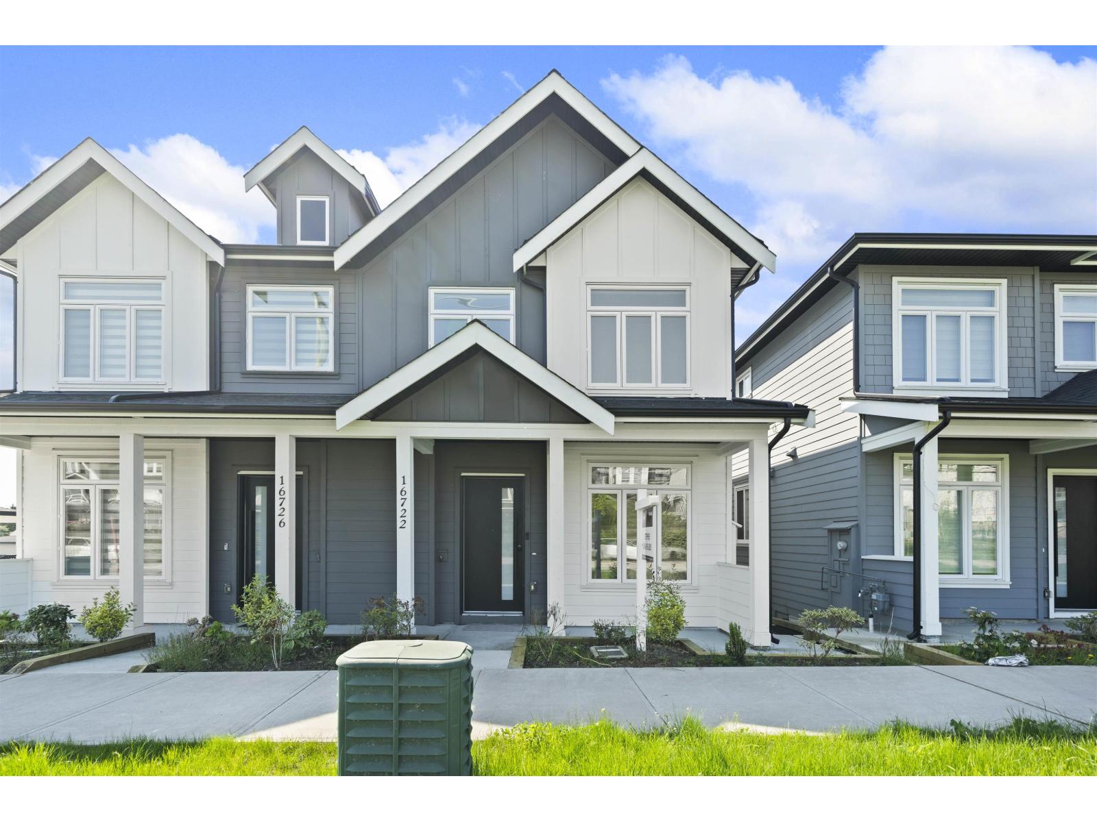 16 Avenue Unit 16722, Surrey, BC V3S 9X7