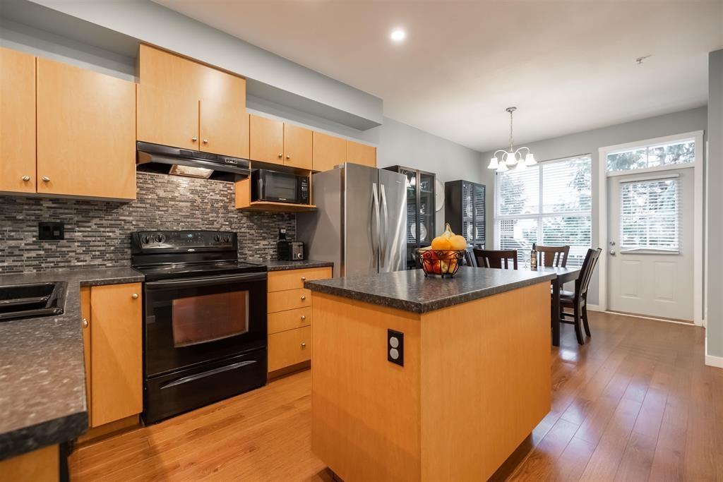 20460 66 Avenue Unit 37, Langley, BC V2Y 3B6