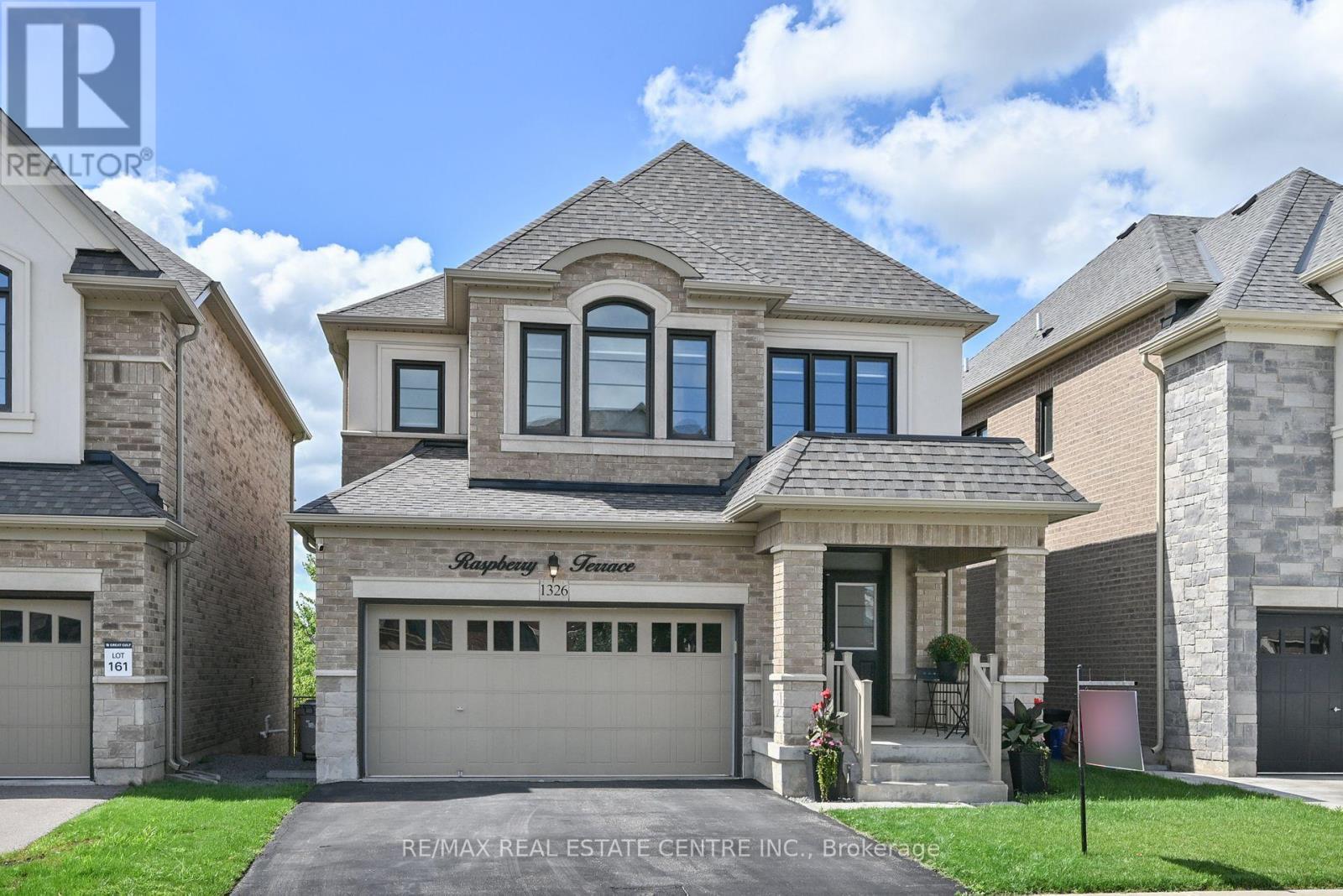 1326 Raspberry Ter, Milton, ON L9T 7K6