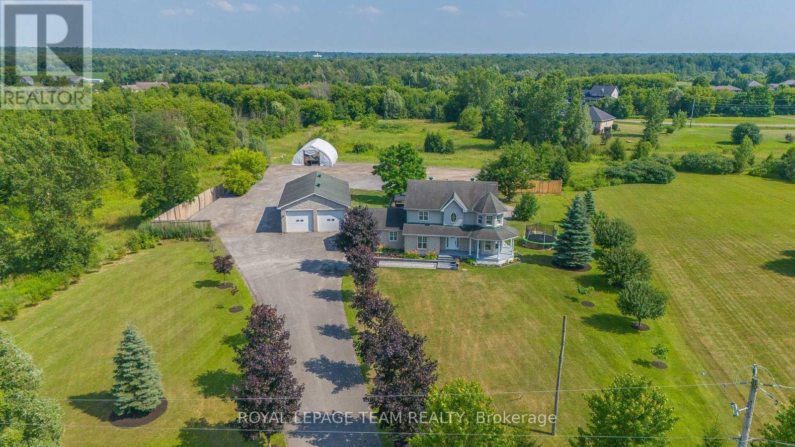 7474 Mitch Owens Rd, Ottawa, ON K0A 1V0