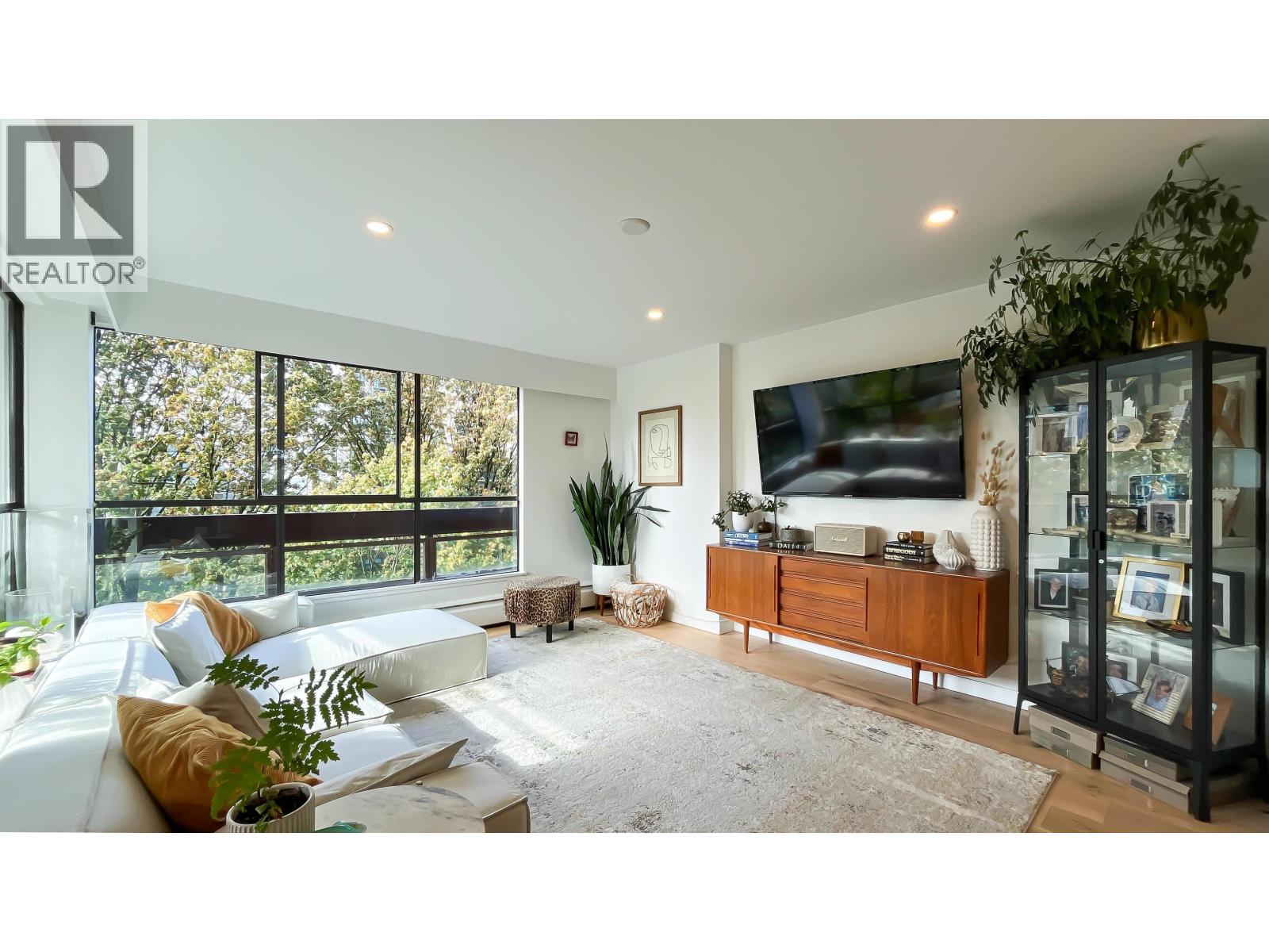 1165 Burnaby Street Unit 602, Vancouver, BC V6E 1P3