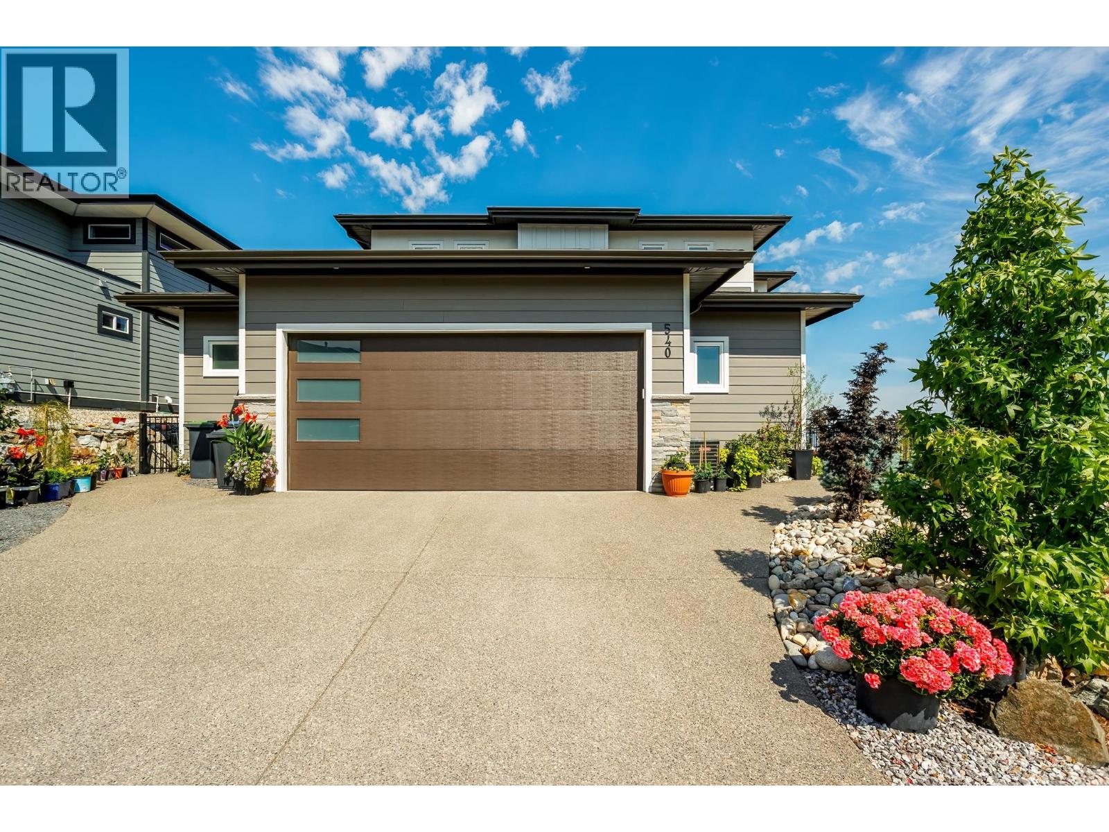 540 Barra Ln, Kelowna, BC V1P 1T1