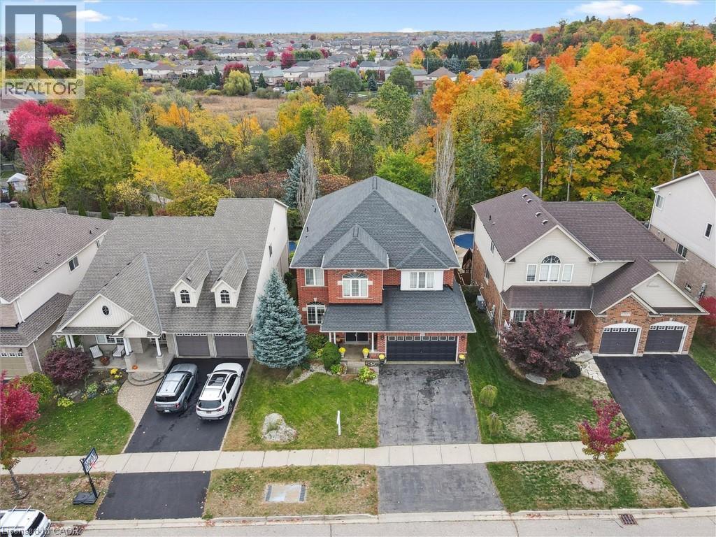 305 Pine Valley Dr, Kitchener, ON N2P 2V5