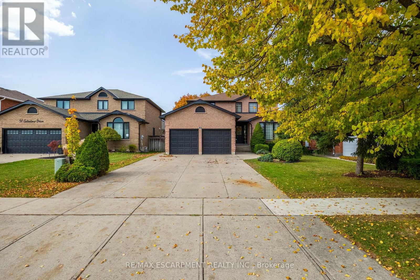 95 Gatestone Dr, Hamilton, ON L8J 3S1