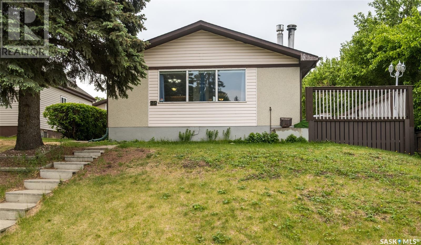 29 24 Street East, Prince Albert, SK S6V 1R3