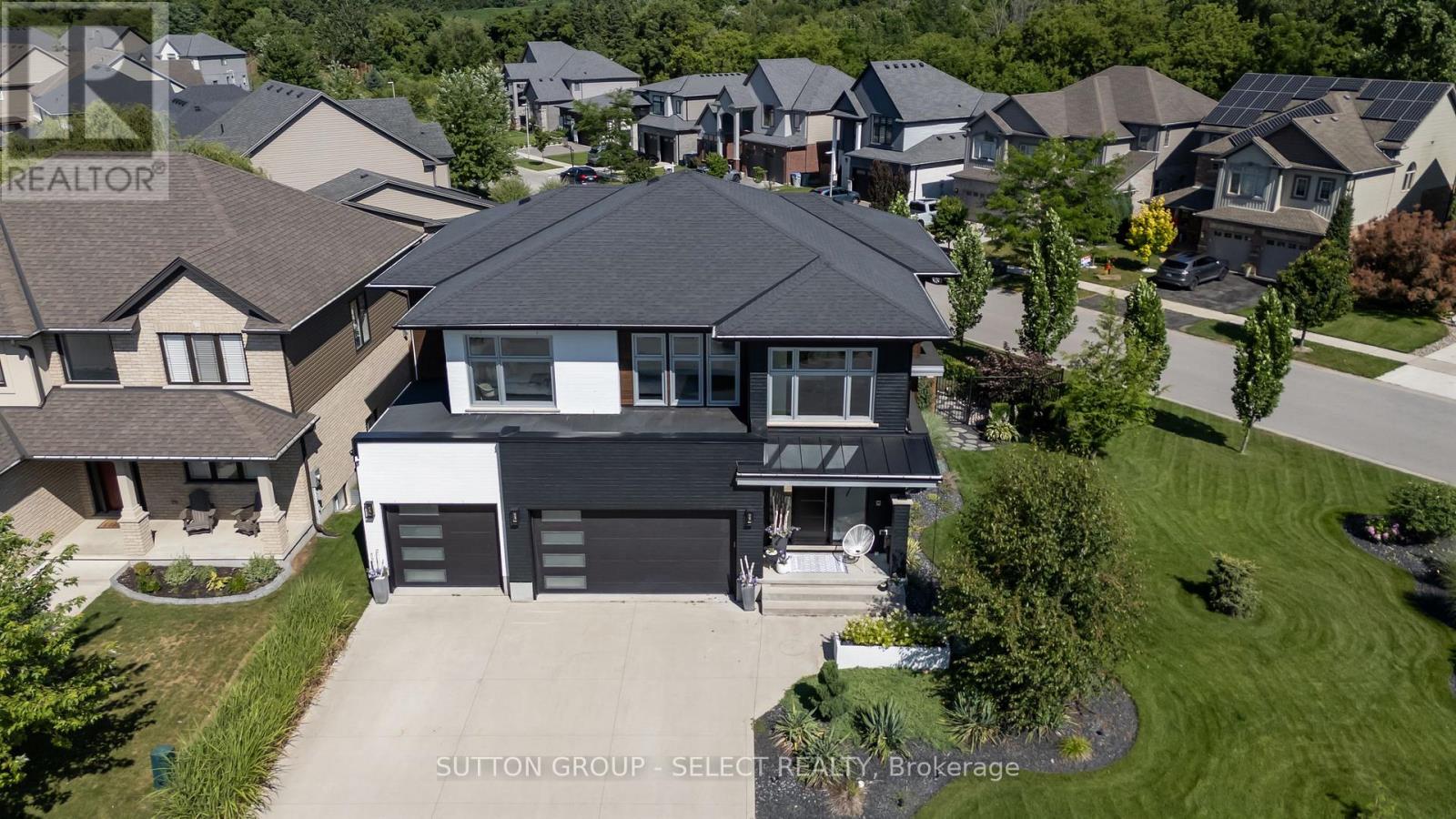 7 Valleyview Cres, Middlesex Centre, ON N0L 1R0