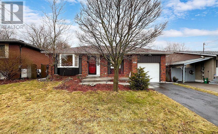 764 Hillcrest Rd, Pickering West Shore, ON L1W 2P4