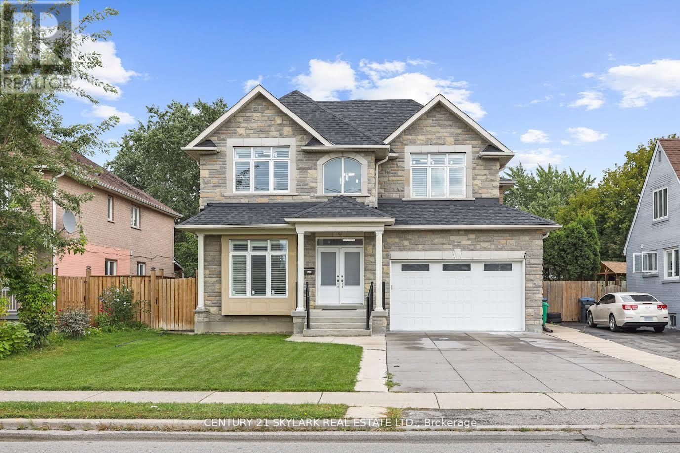 3270 Etude Dr, Mississauga, ON L4T 1T3