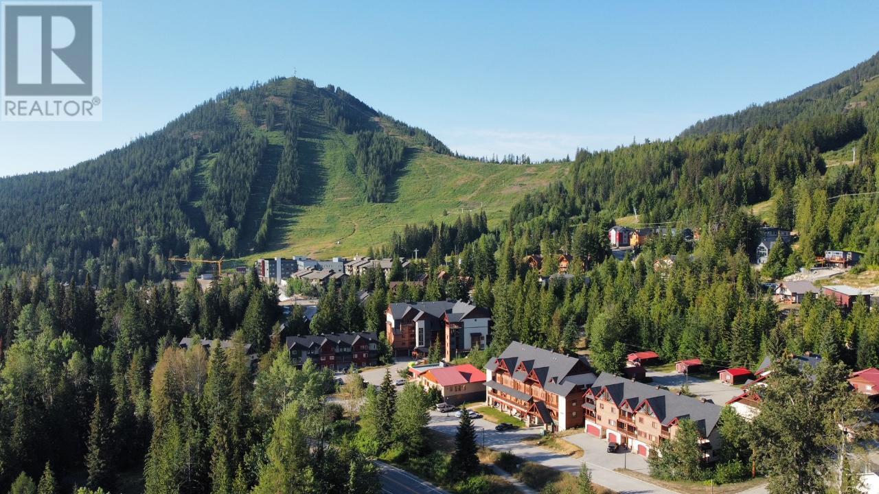 312 Ridge Rd, Rossland, BC V0G 1Y0