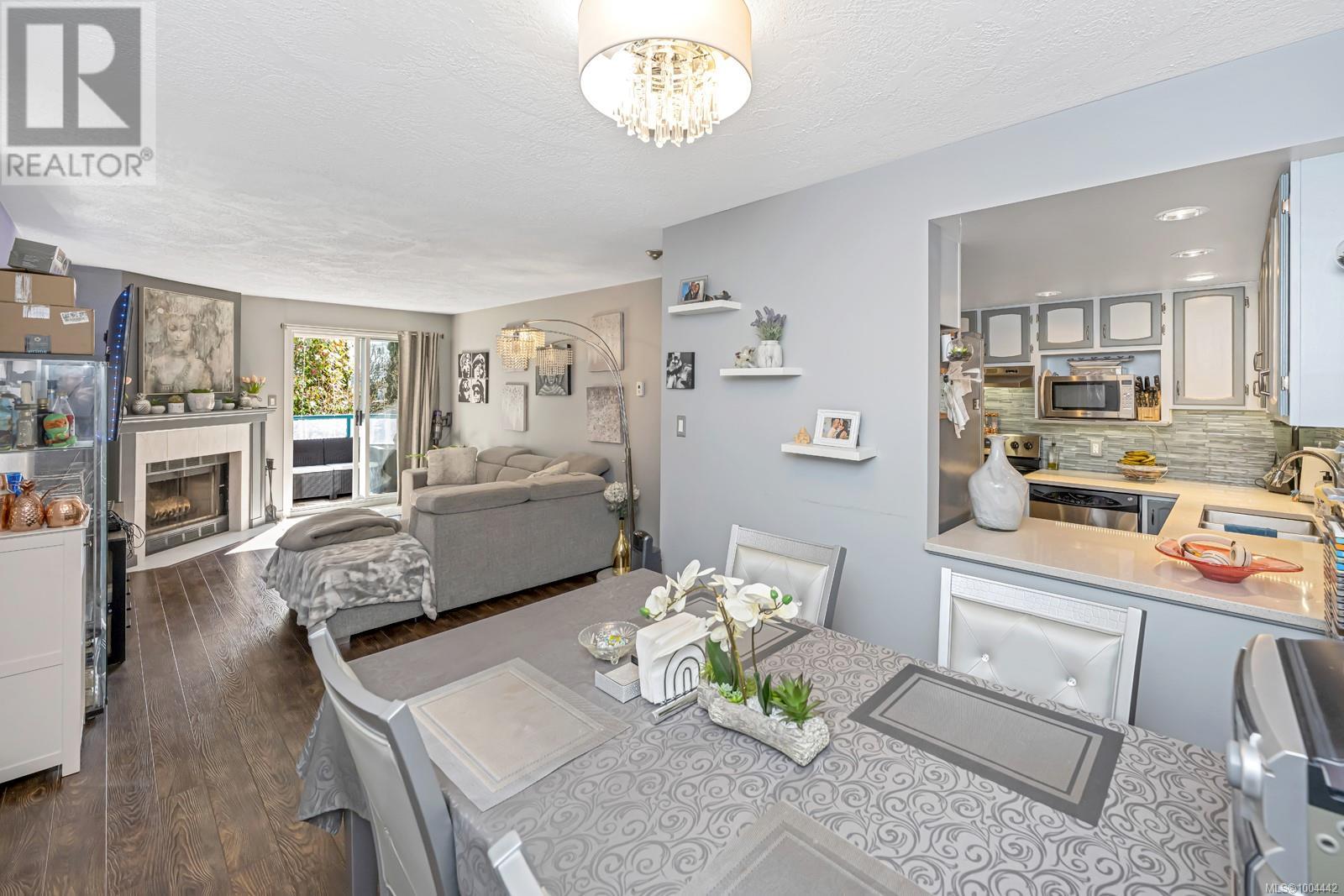 1223 Johnson St Unit 206 St, Victoria, BC V8V 3N9