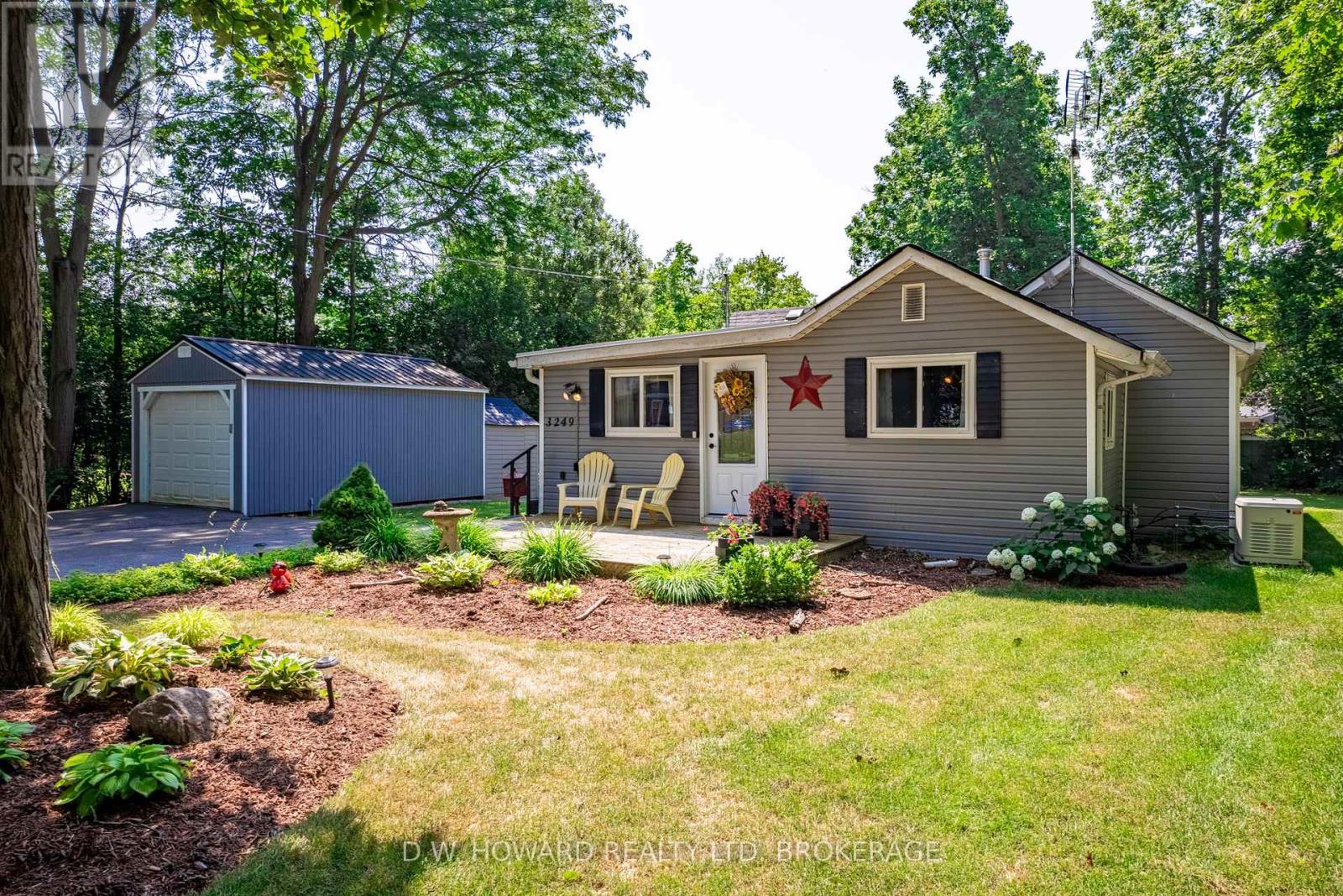 3249 Maple Ave, Fort Erie, ON L0S 1N0