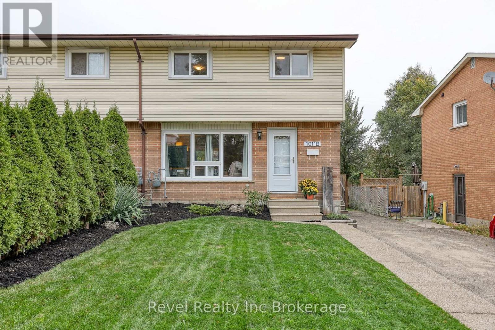 1011 Vanier Ave #b, Woodstock, ON N4S 4K5