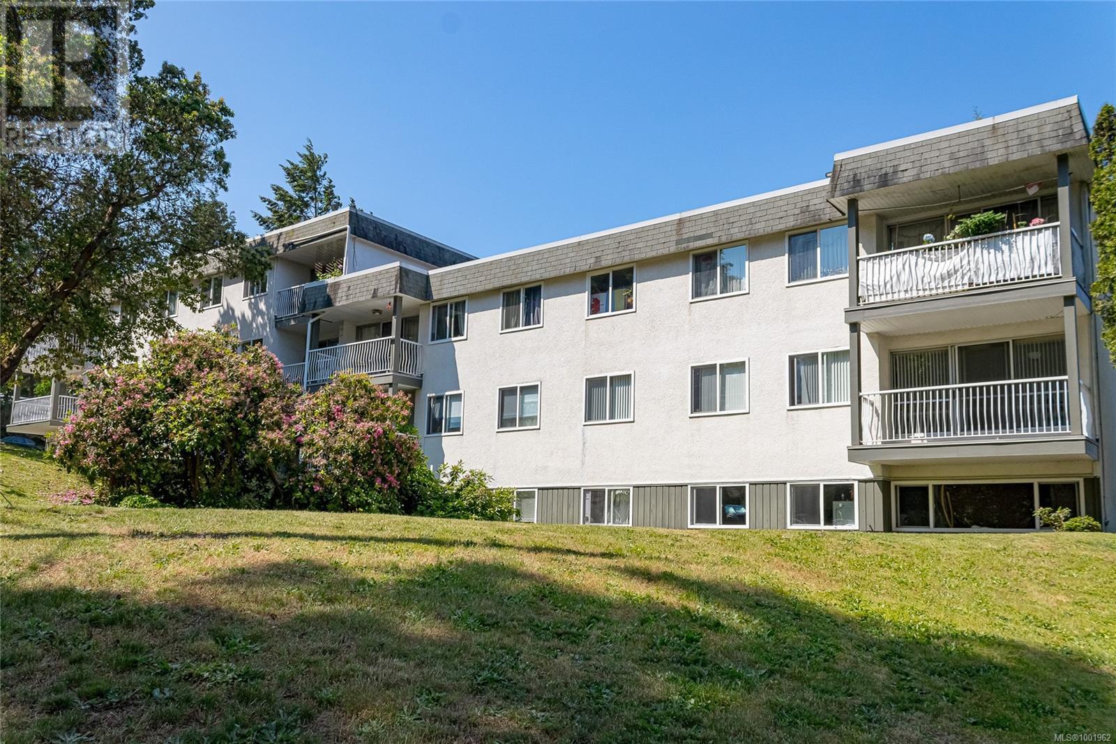 995 Bowen Rd Unit 3301 Rd, Nanaimo, BC V9R 2A4