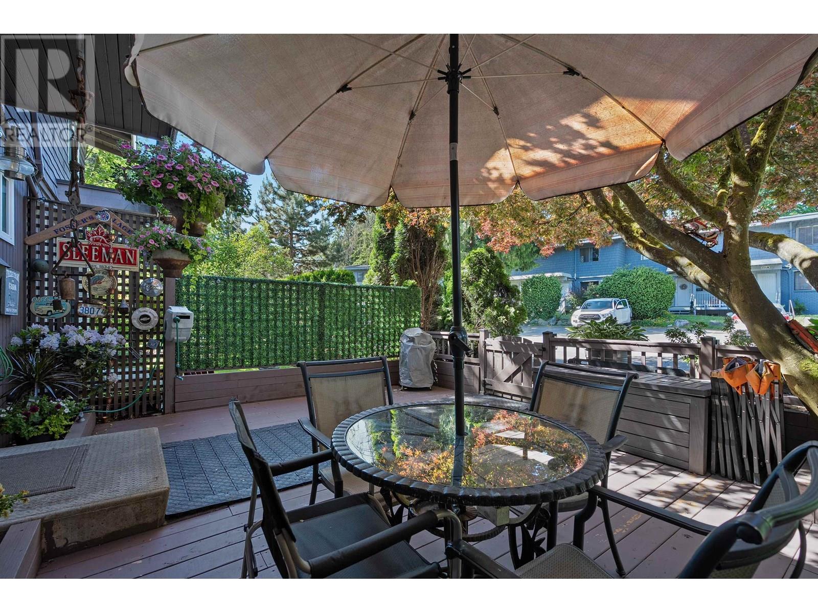 268 Evergreen Dr #a, Port Moody, BC V3H 1S2