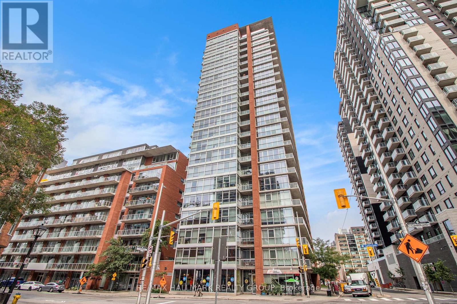 405 179 George St, Ottawa, ON K1N 1J8