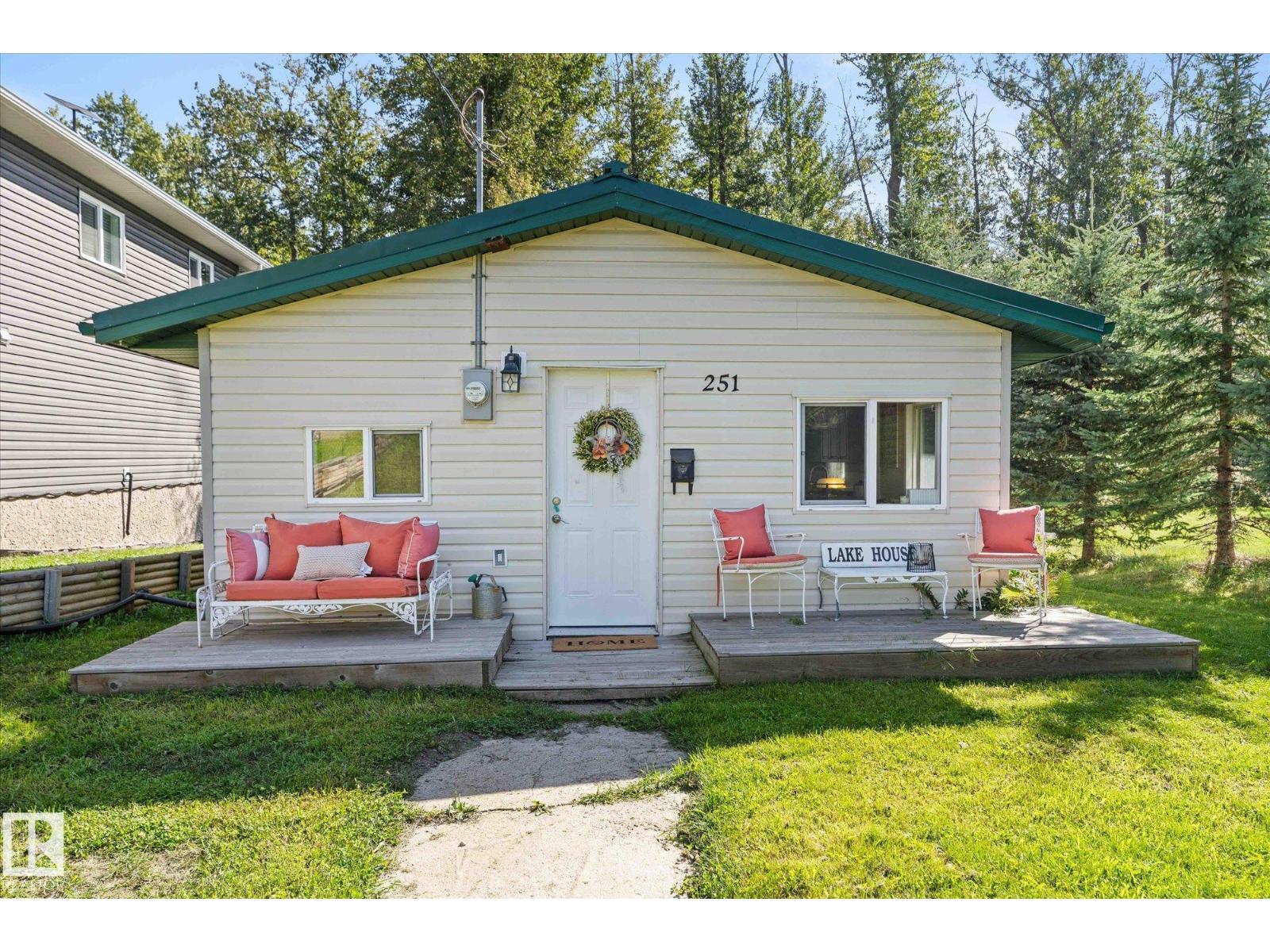 251 Range Road 20, Spring Lake, AB T7Z 2V2