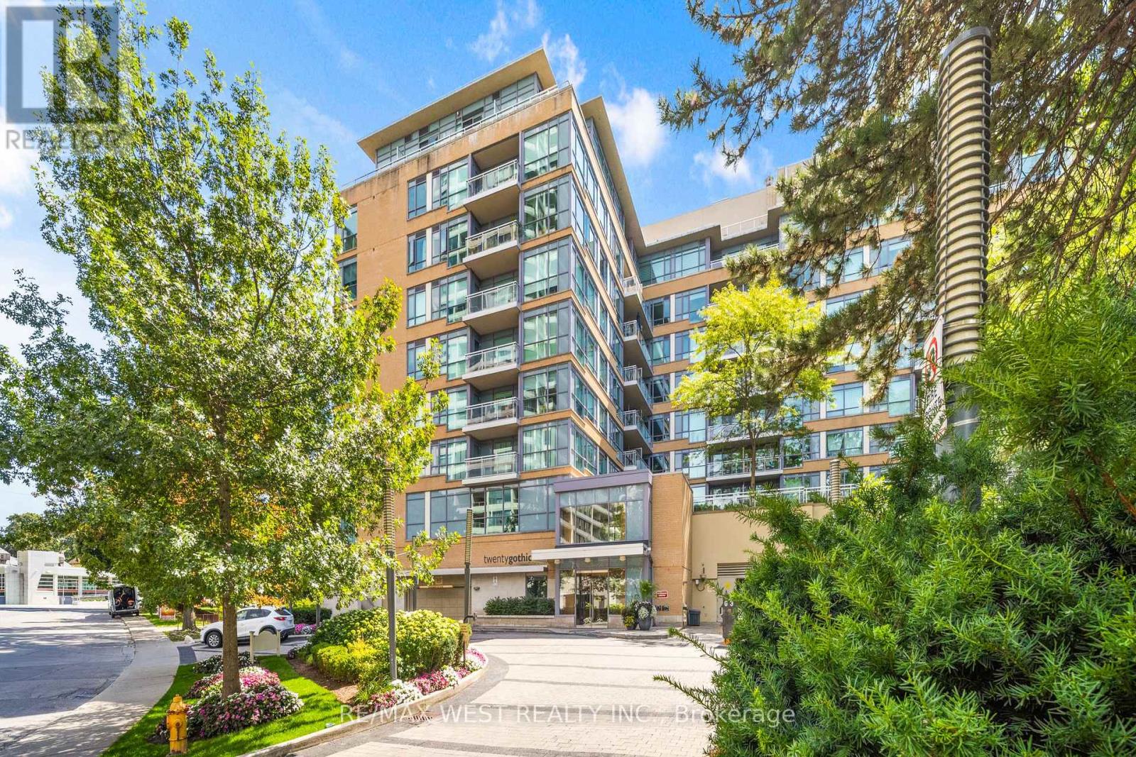 412 20 Gothic Ave, Toronto, ON M6P 1T5