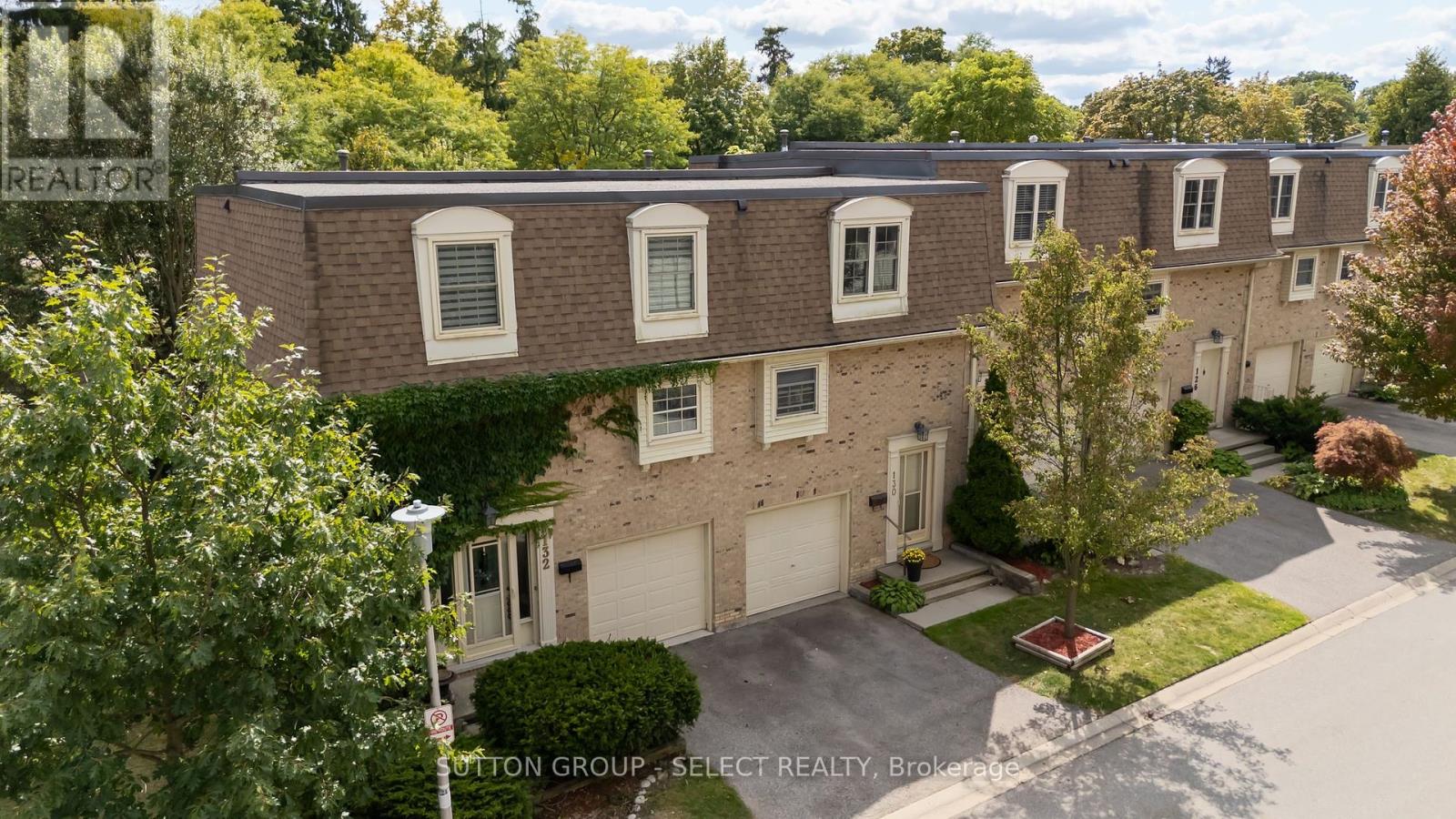 130 900 Pond View Rd, London, ON N5Z 4L7