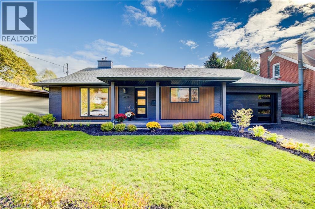 919 Union St, Kitchener, ON N2H 6J3