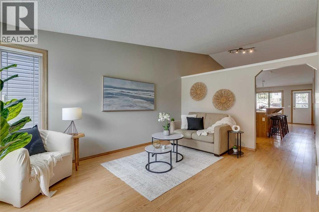 107 Somercrest Gdns SW, Calgary, AB T2Y 3K6