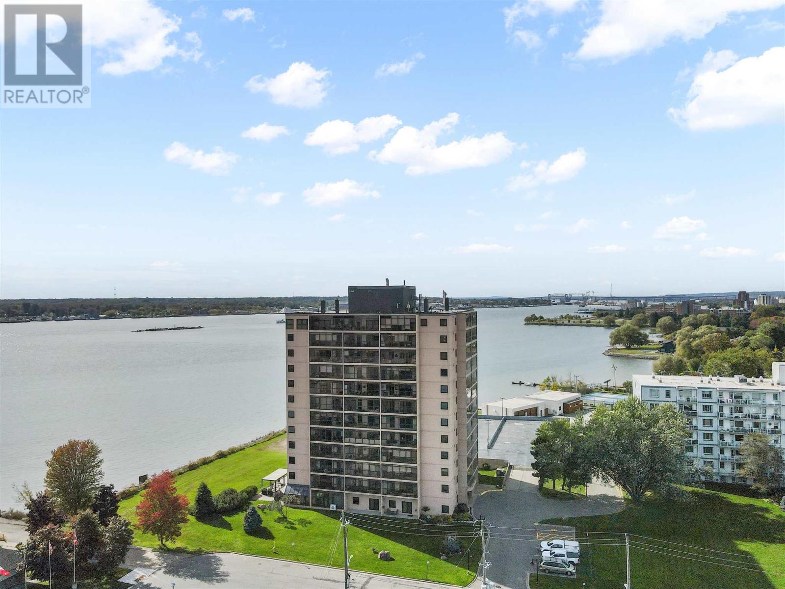 89 Pine St Apt 701, Sault Ste. Marie, ON P6A 6M6