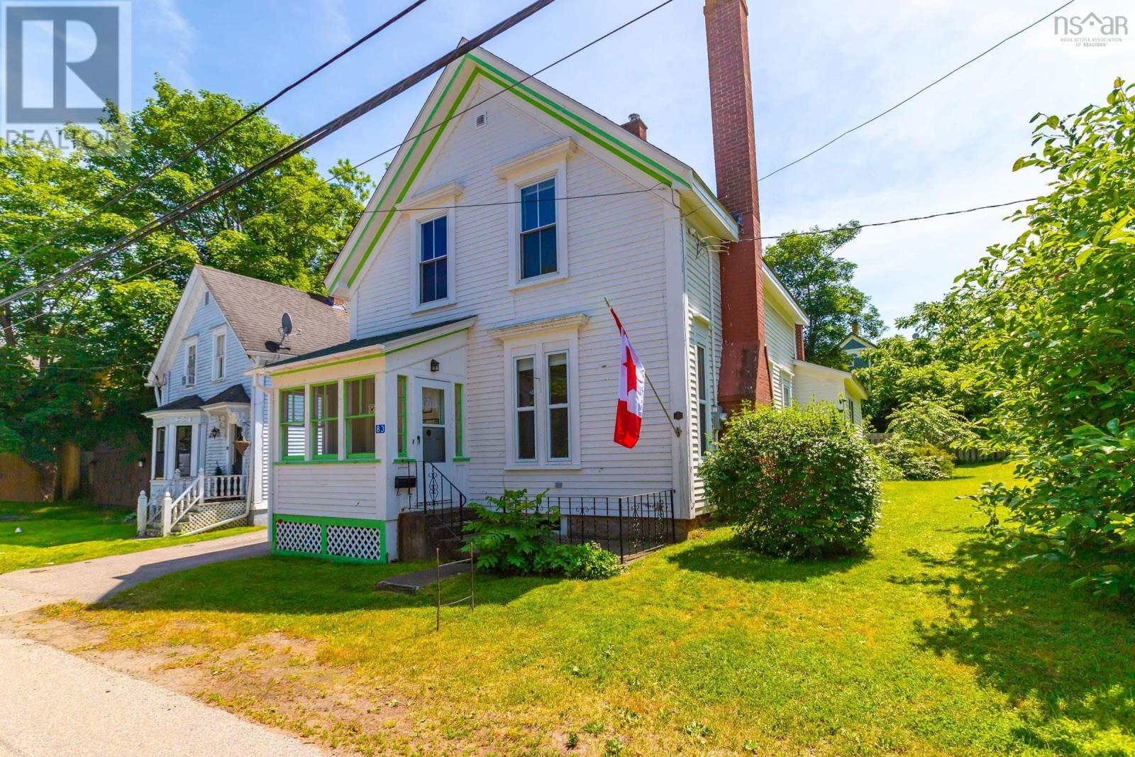 83 Victoria St, Annapolis Royal, NS B0S 1A0