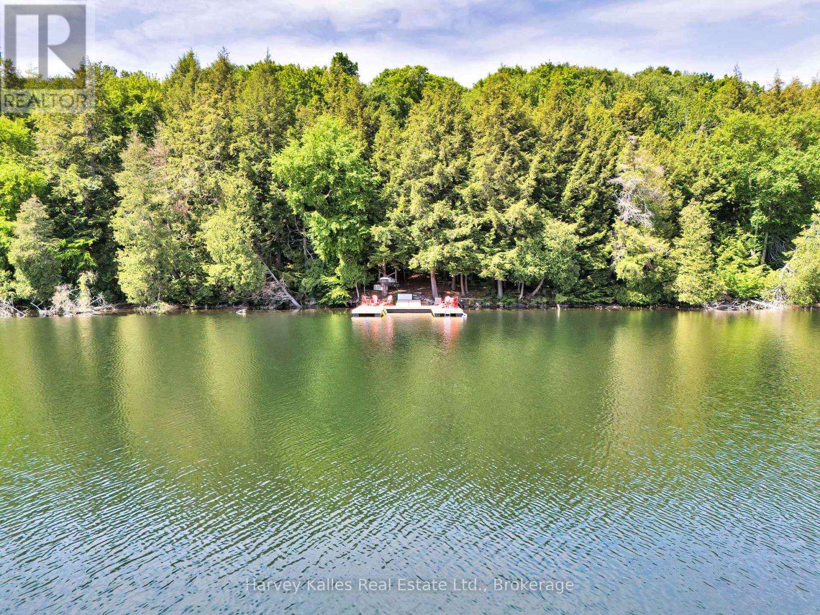 3 1082 Carl Fisher Dr, Lake of Bays, ON P1H 2J6